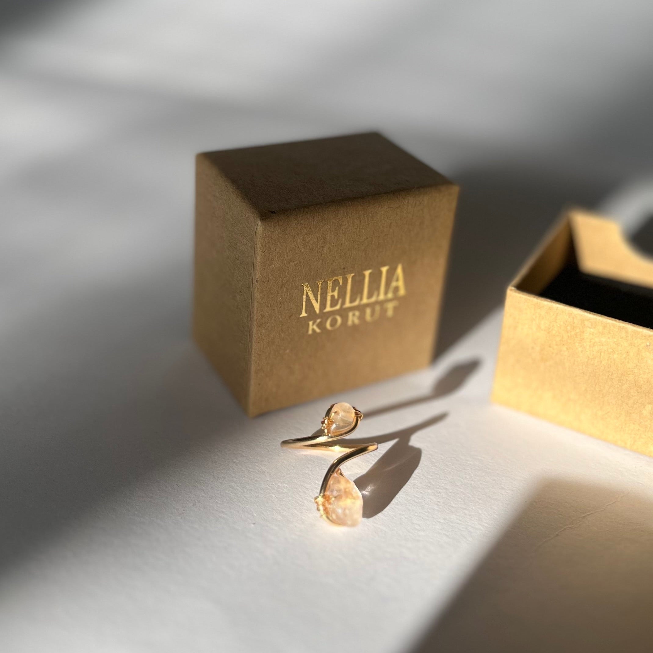 Tied Together- Sormus